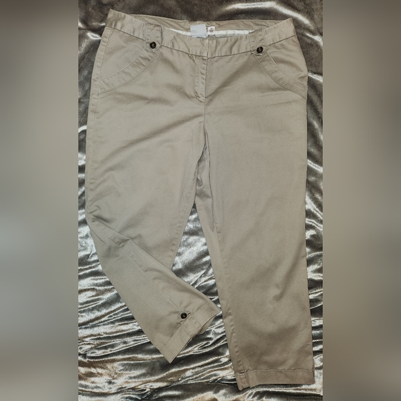 14 Worthington Modern Fit,Capri 25in Khakis,Button Details,Zip&Button,35in Waist - Picture 1 of 8